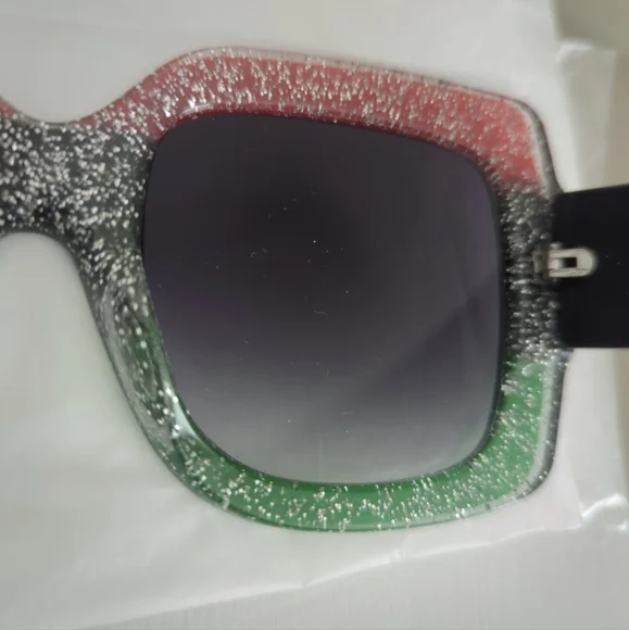 Sunglasses Jamaica Me Crazy Dazzling Design - Picture 4 of 4
